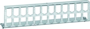 Patch-Panel 24 M BTR    UM00K4