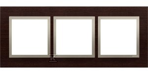 Ramka 3-krotna Nature-Drewno, ZŁOTE WENGE, IP20/IP44' ('IP44-zastosować uszczelki DUN3), SIMON54