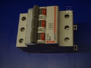 Rozłącznik izolacyjny FR 303 40A 3P    406466