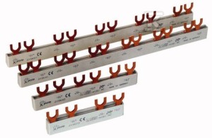 Szyna do łączenia aparatury modułowej EVG-1PHAS/9MODUL/HI    215656